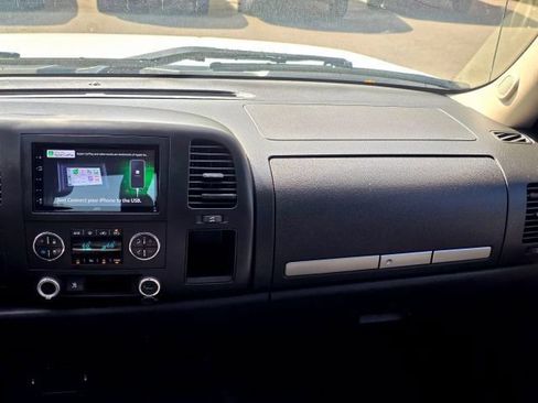 Used 2011 Chevrolet Silverado 1500 LT AWD/4WD image 27