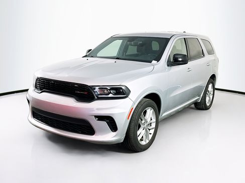 Used 2025 Dodge Durango GT AWD/4WD image 3