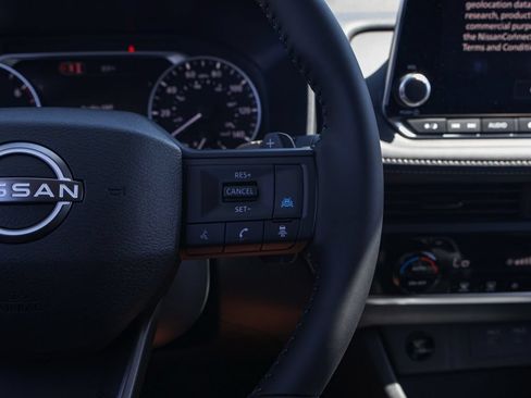 New 2026 Nissan Rogue SV FWD image 27