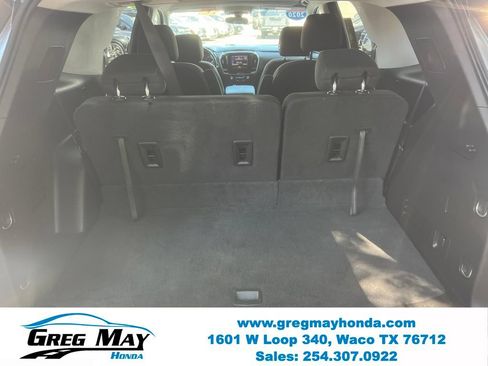 Used 2020 Chevrolet Traverse LT FWD image 17