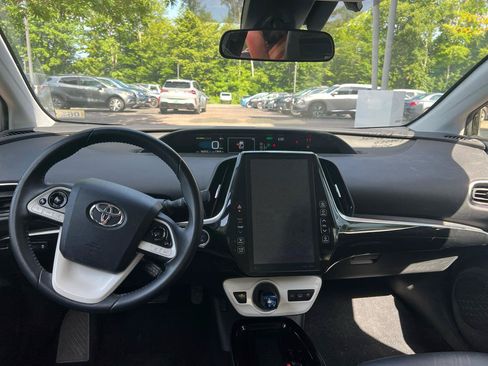 Used 2018 Toyota Prius Prime Premium FWD image 11