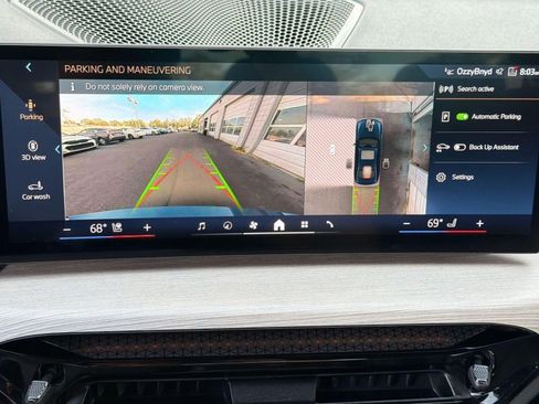 Certified 2025 BMW 330i Sedan RWD image 23