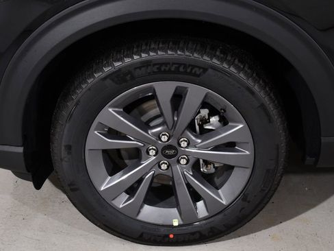 New 2026 Ford Explorer Active w/ Active Comfort Package AWD/4WD image 25