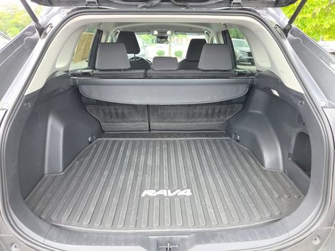 Used 2023 Toyota RAV4 XLE FWD image 23
