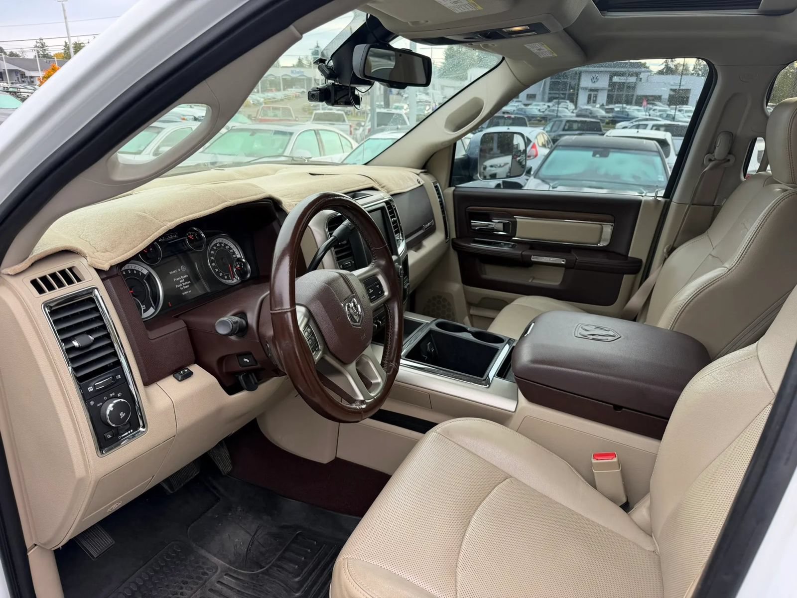 Used 2013 RAM 2500 Laramie w/ Convenience Group AWD/4WD image 4