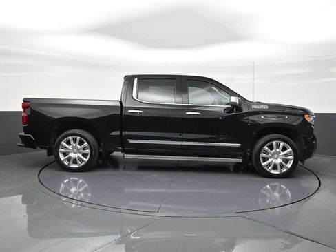 Used 2024 Chevrolet Silverado 1500 High Country AWD/4WD image 6