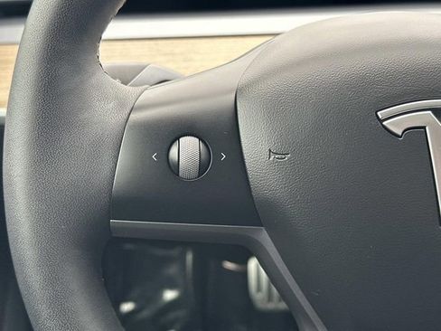 Used 2021 Tesla Model 3 Performance image 21