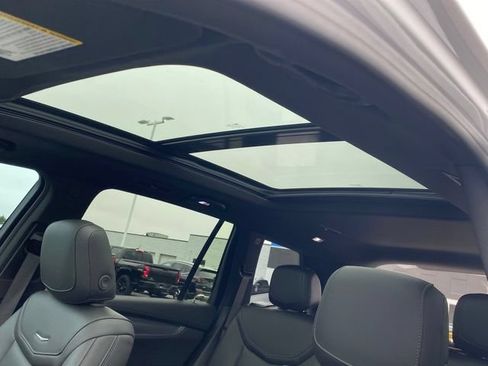 Certified 2024 Cadillac XT6 Luxury w/ LPO, Floor Liner Package FWD image 14