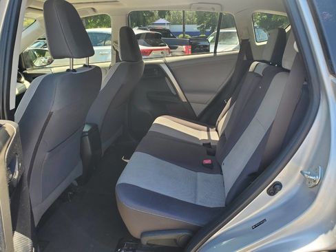 Used 2013 Toyota RAV4 XLE AWD/4WD image 15