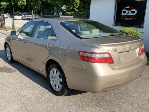Used 2007 Toyota Camry XLE FWD image 6