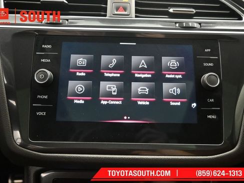 Used 2023 Volkswagen Tiguan SE R-Line FWD image 14