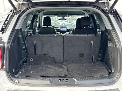 Certified 2023 Ford Explorer XLT w/ Equipment Group 202A image 7