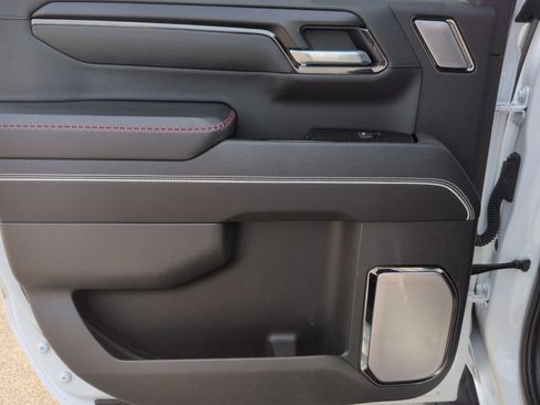 Used 2025 GMC Sierra 1500 AT4X AWD/4WD image 30