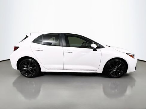 Used 2023 Toyota Corolla XSE image 3