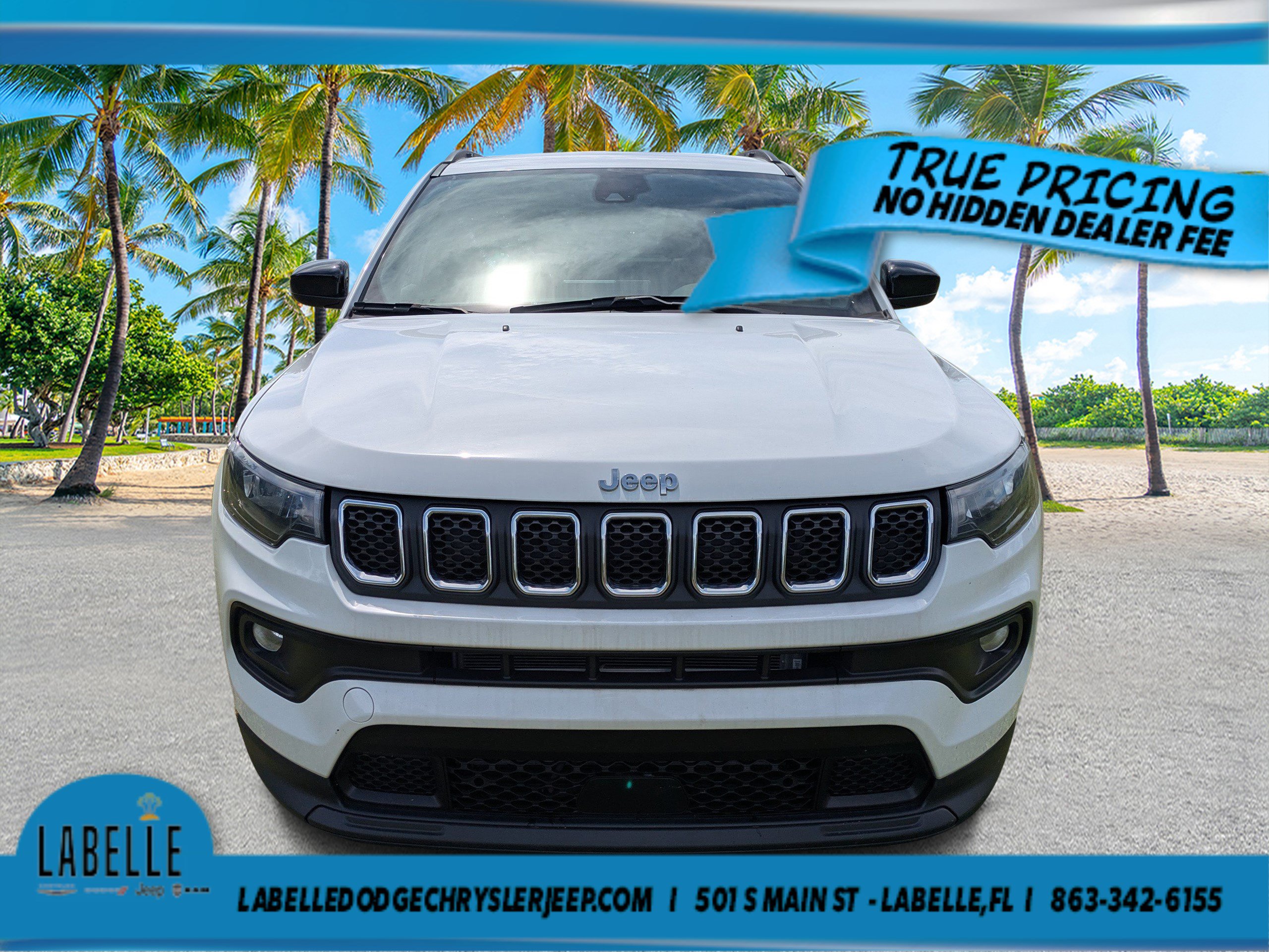 Used 2023 Jeep Compass Latitude AWD/4WD image 2
