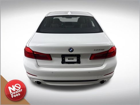 Used 2018 BMW 530e w/ Premium Package 2 RWD image 5