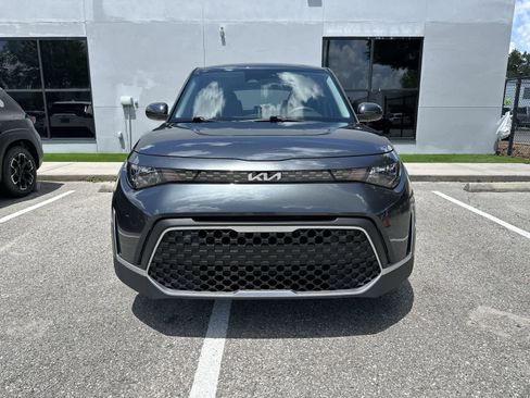 Used 2024 Kia Soul LX w/ Option Group 015 FWD image 12