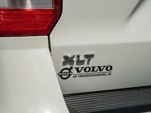 Used 2020 Ford Expedition XLT w/ Equipment Group 202A AWD/4WD image 8