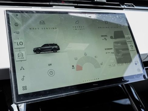 New 2026 Land Rover Range Rover Sport SE AWD/4WD image 34