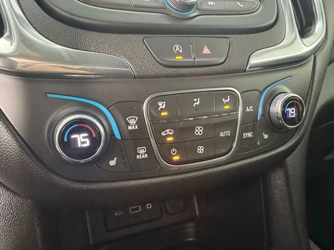 Used 2024 Chevrolet Equinox LT image 21