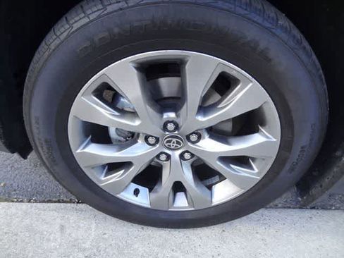 Used 2025 Toyota Grand Highlander AWD image 27