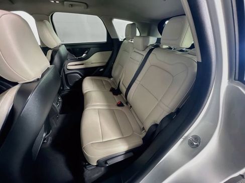 Used 2025 Lincoln Corsair FWD image 27
