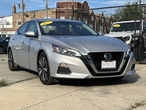 Used 2022 Nissan Altima 2.5 SV FWD image 3