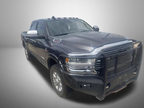 Used 2020 RAM 2500 Laramie AWD/4WD image 3
