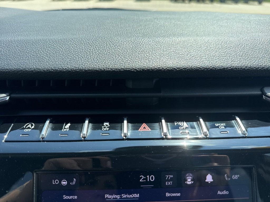 Certified 2025 Jeep Grand Cherokee Altitude AWD/4WD image 15