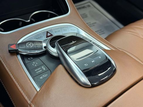 Used 2017 Mercedes-Benz S 550 Cabriolet w/ Premium Package image 37