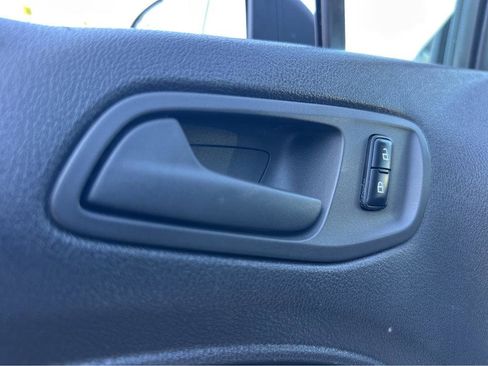 Used 2015 Ford Transit Connect XL image 29