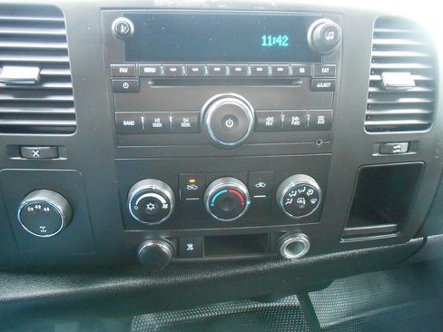 Used 2011 Chevrolet Silverado 3500 LT image 13