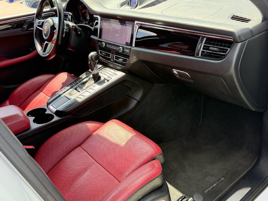 Used 2020 Porsche Macan S AWD/4WD image 14