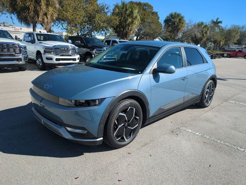 Used 2022 Hyundai Ioniq 5 SE w/ Cargo Package image 10