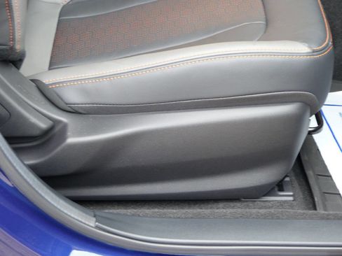 Used 2024 Subaru Crosstrek 2.5i Limited AWD/4WD image 44