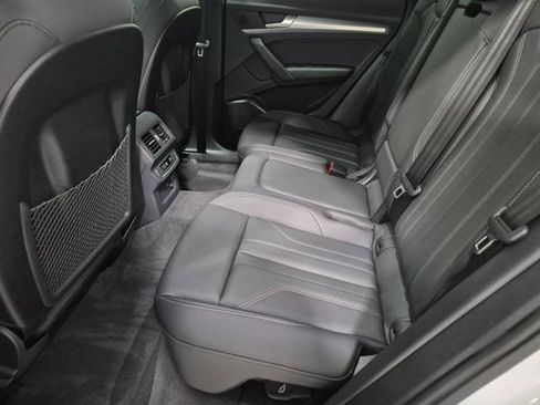 Certified 2025 Audi Q5 2.0T Premium w/ Convenience Plus Package AWD/4WD image 10