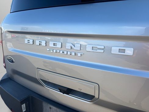 Used 2022 Ford Bronco Sport Outer Banks w/ Tech Package AWD/4WD image 9