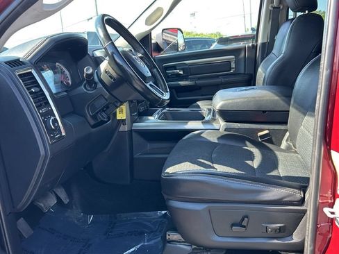 Used 2018 RAM 2500 Big Horn w/ Sport Appearance Group AWD/4WD image 9