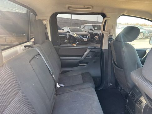 Used 2014 Nissan Titan SV w/ SV Value Truck Package image 25