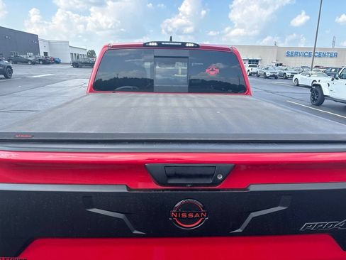 Used 2024 Nissan Titan PRO-4X w/ Pro-4x Convenience Package AWD/4WD image 13