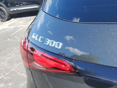 Used 2023 Mercedes-Benz GLC 300 4MATIC image 7