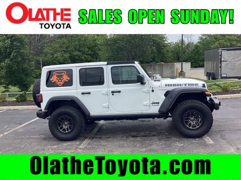 Used 2022 Jeep Wrangler Unlimited Sport AWD/4WD image 1