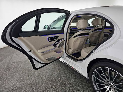 New 2026 Mercedes-Benz S 580 4MATIC Sedan image 15