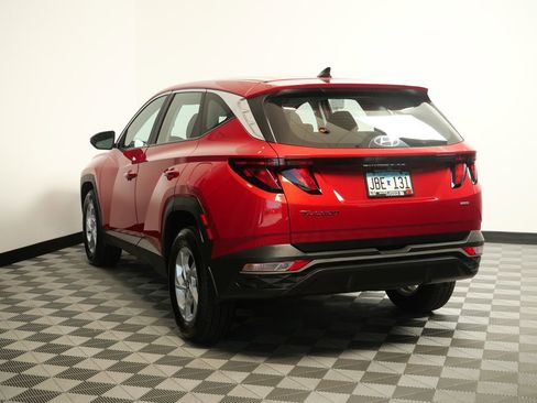 Used 2022 Hyundai Tucson SE AWD/4WD image 7