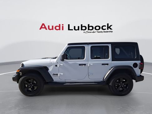 Used 2022 Jeep Wrangler Unlimited Sport AWD/4WD image 5