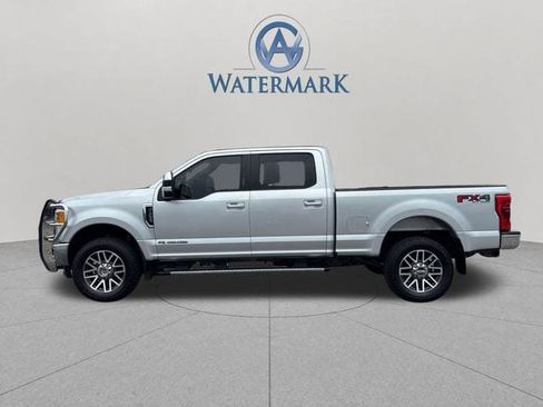 Used 2017 Ford F250 Lariat w/ Lariat Value Package AWD/4WD image 2