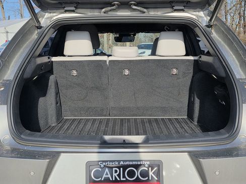 Used 2019 Lexus UX 200 image 29