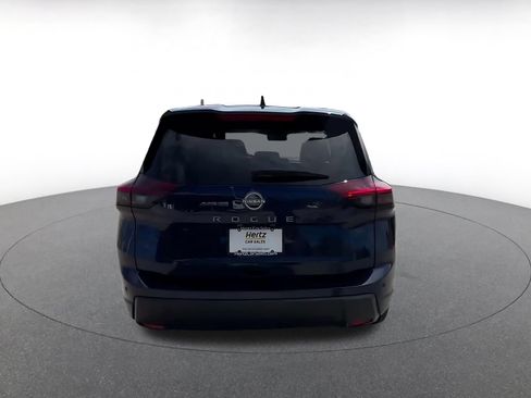 Used 2025 Nissan Rogue SV FWD image 12