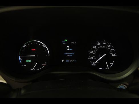 Used 2024 Toyota Sienna LE AWD/4WD image 8