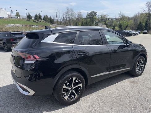 Certified 2023 Kia Sportage EX image 6